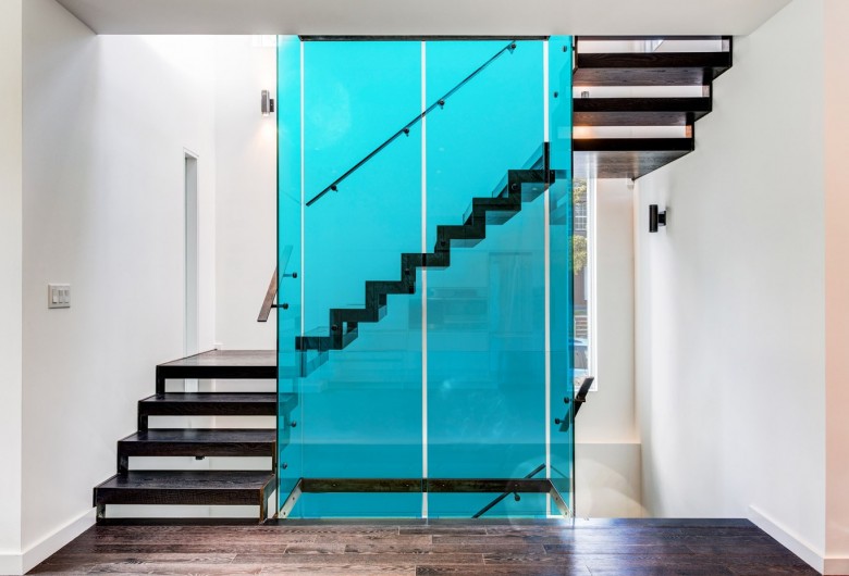 63545 Turquoise color film